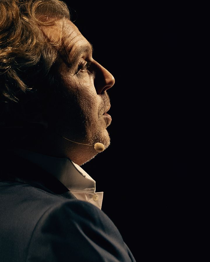 JE N’AIME PAS LE CLASSIQUE MAIS AVEC ALEX VIZOREK J’AIME BIEN